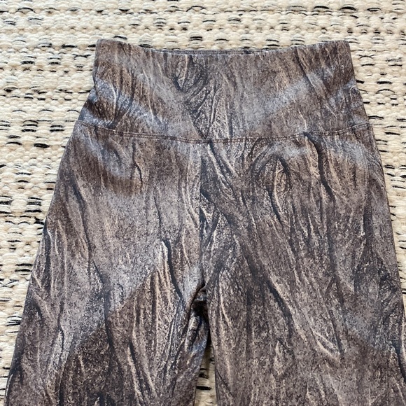 Soulgani Active Camo  Patterened Brown Leggings xxs - Picture 2 of 8